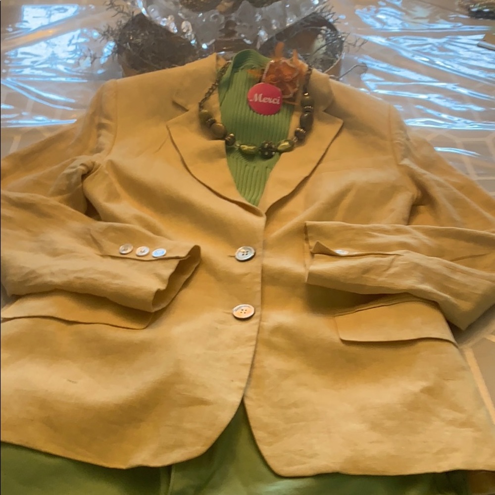 🌸 light yellow linen blazer size8p 🌸